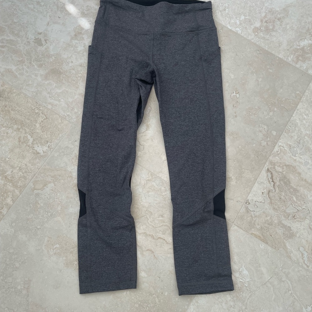 Lululemon Athletica Gray Cropped Leggings